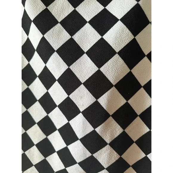 SHEIN Curve women’s size 1x-large black and white diamond bra and skirt - Picture 7 of 7